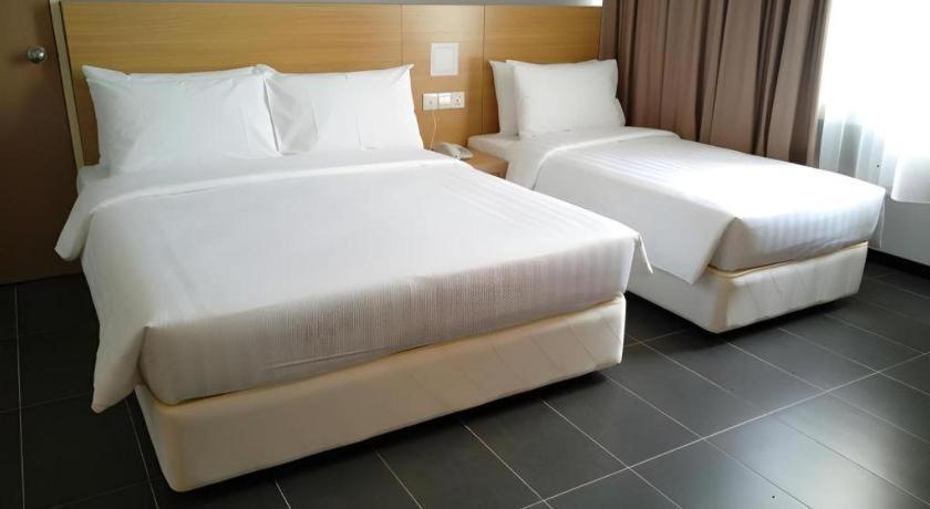 Hotel Seri Perkasa Kota Kinabalu Buitenkant foto