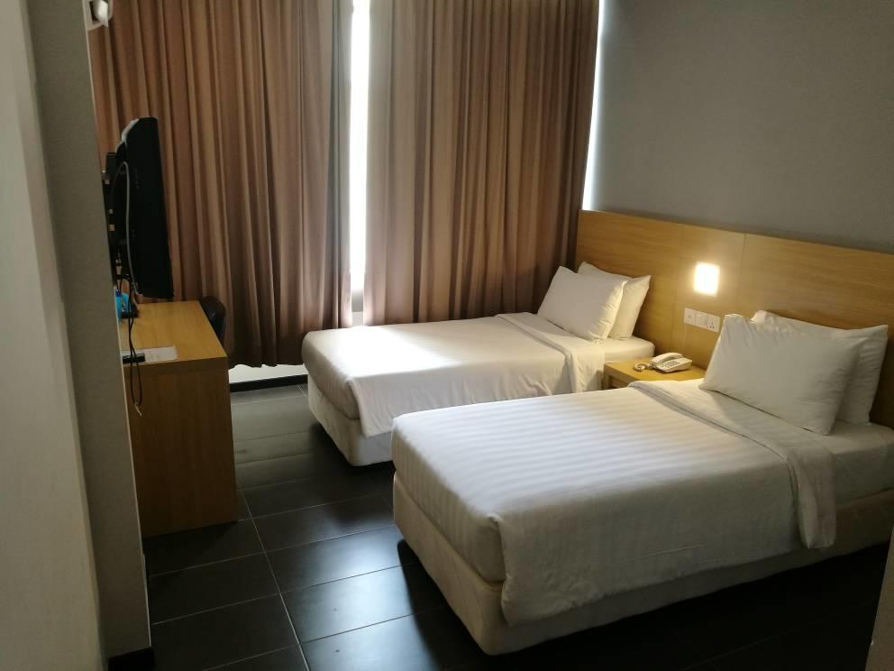 Hotel Seri Perkasa Kota Kinabalu Buitenkant foto
