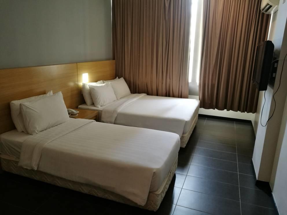 Hotel Seri Perkasa Kota Kinabalu Buitenkant foto